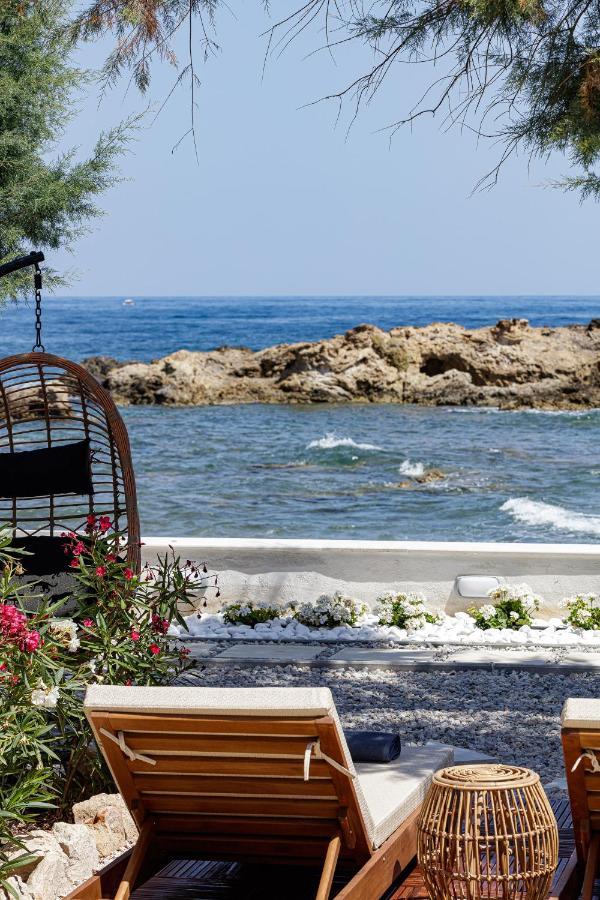 Villa Seashell -Wonderful Newly Renovated Villa On The Beach Galatás Екстериор снимка