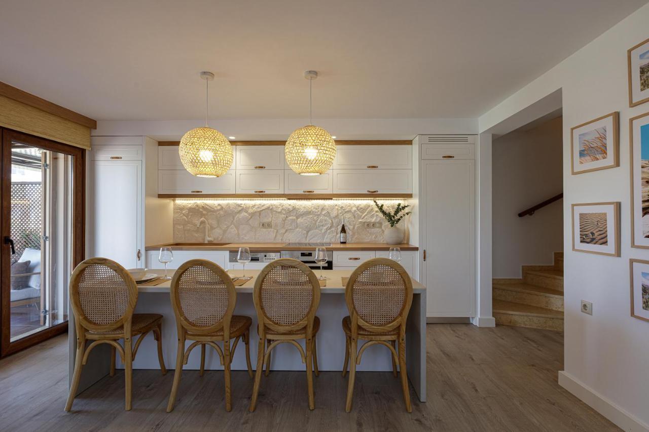Villa Seashell -Wonderful Newly Renovated Villa On The Beach Galatás Екстериор снимка