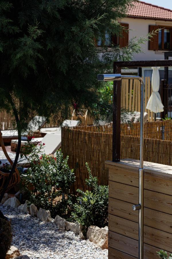 Villa Seashell -Wonderful Newly Renovated Villa On The Beach Galatás Екстериор снимка